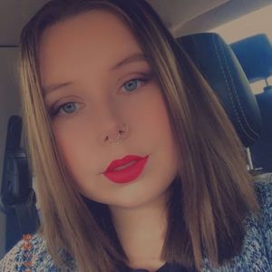 Meet your Posher, Alli